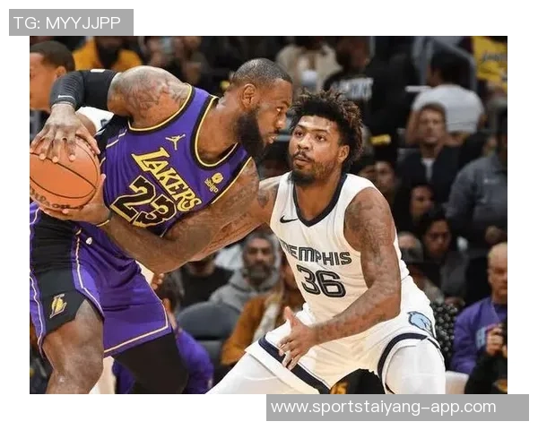 老詹与卢卡的配合难题在里夫斯缺席后将如何显现